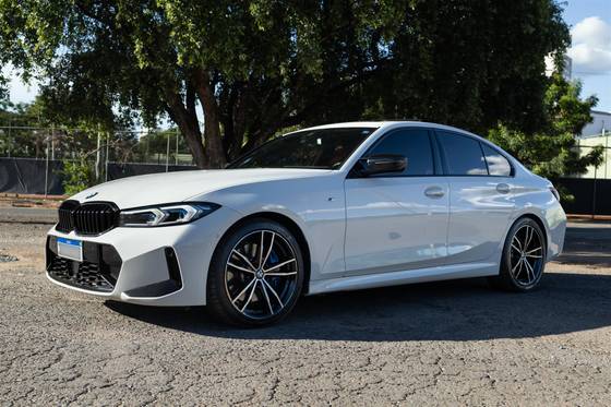 BMW 320i 2.0 16V TURBO FLEX M SPORT AUTOMÁTICO BMW 320i 2.0 16V TURBO FLEX M SPORT AUTOMÁTICO